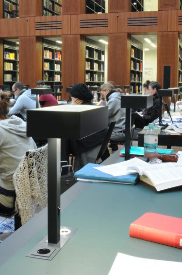 mawa, Bibliothek Grimm Zentrum Humboldt-Universität Berlin, Tischleuchte grimm