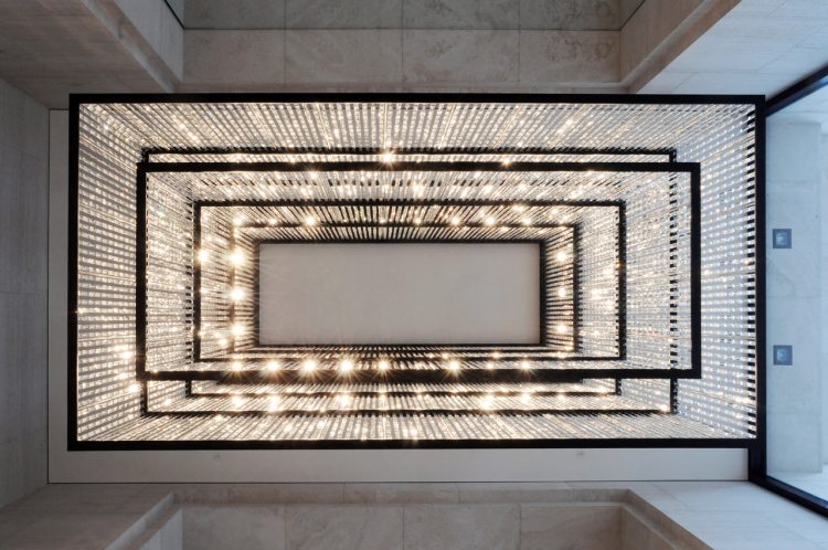mawa design, Museum Kunstpalast Düsseldorf mit 10 × zylinderförmige Pendelleuchten, Sonderleuchte, mit Diffusor aus Borosilikatglas